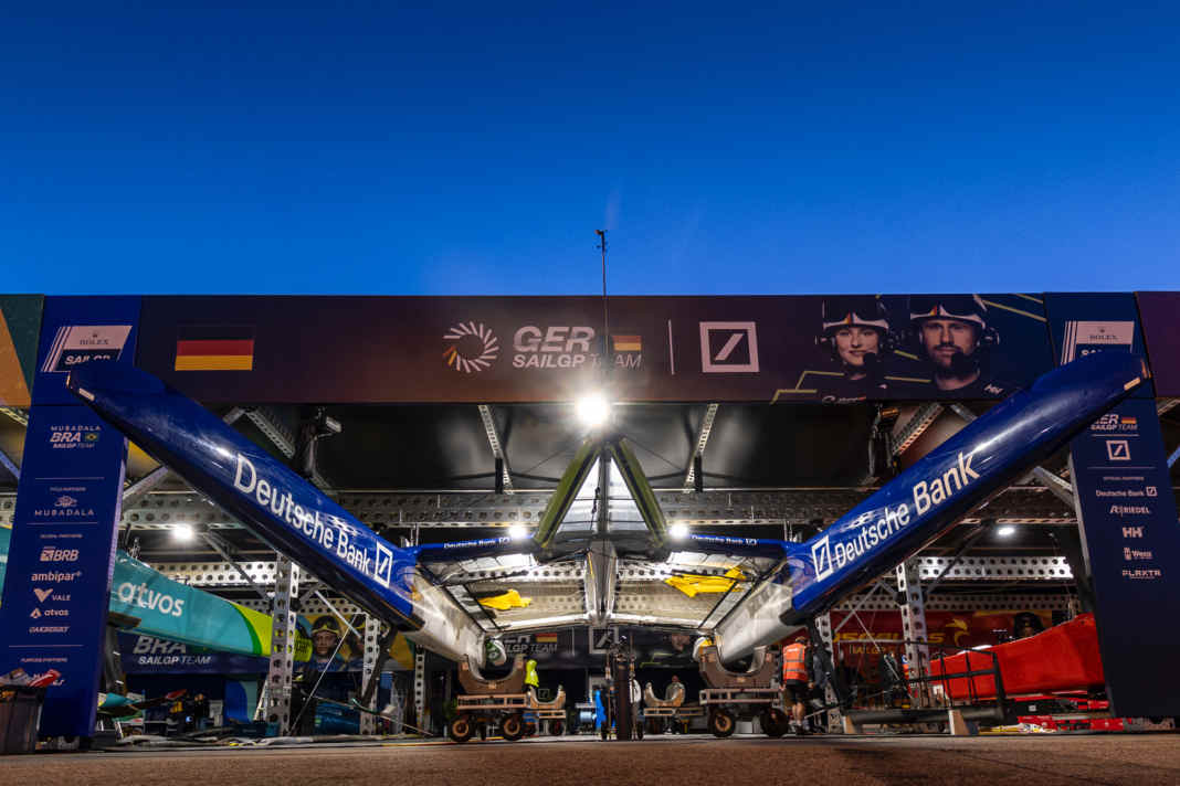 Der Blick auf den Team-Hangar von Team Germany im SailGP.