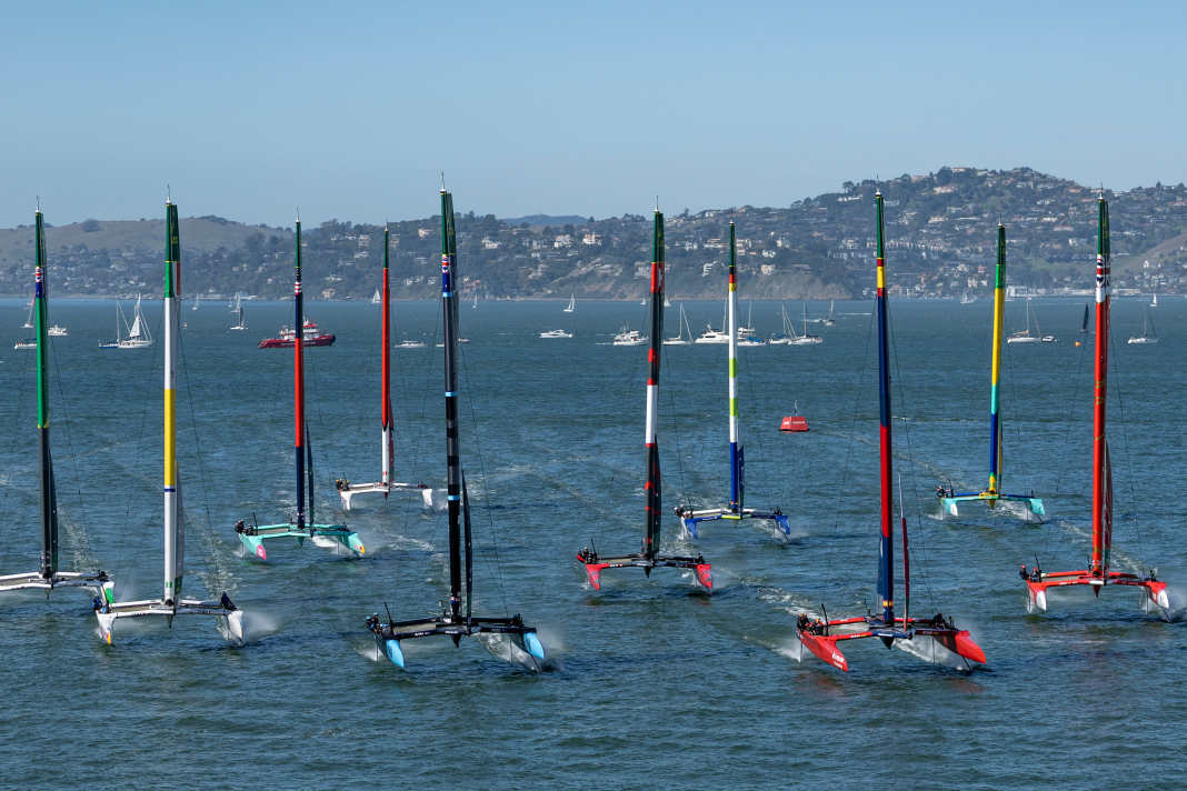 La flotta degli F50 all'Oracle San Francisco SailGP.