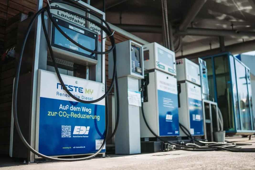 Le pompe di benzina lo dimostrano già: i carburanti rispettosi del clima sono disponibili qui