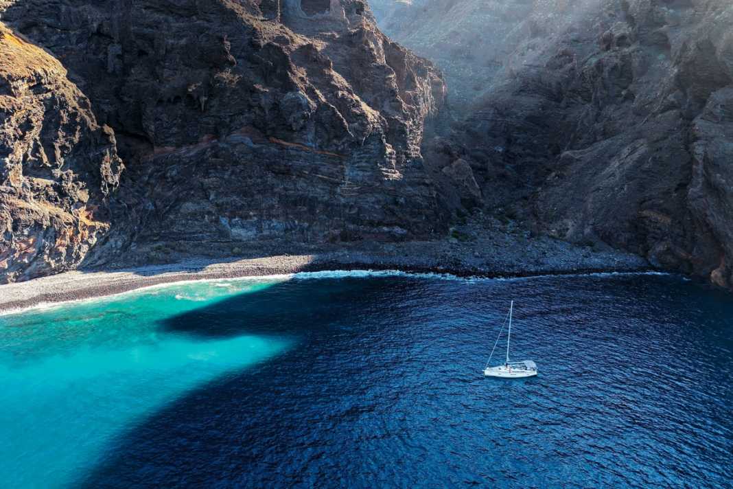 Anchoring off the Playa de Barranco Seco in the west of Tenerife.