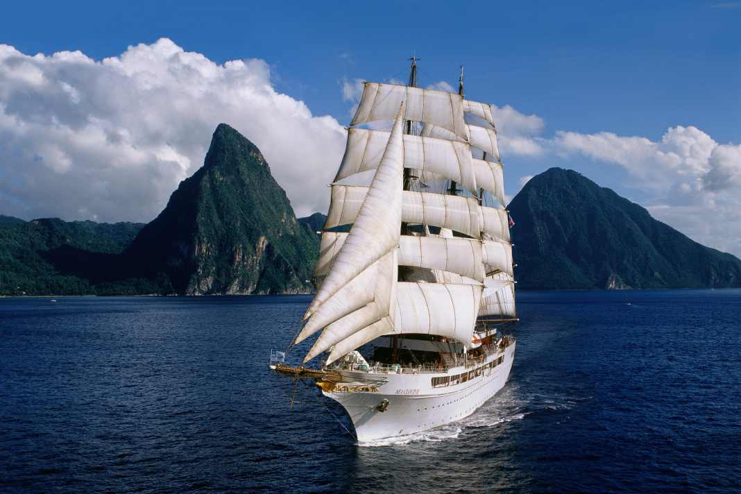 Der 117-Meter-Windjammer „Sea Cloud II“ kreuzt auch 2025 wieder durch die Karibik. Mit dabei: Die YACHT und unsere Leser