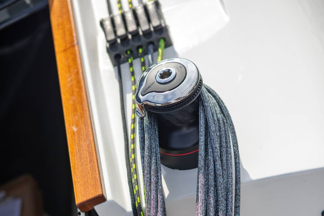 Simple bays are only advisable with short lines. This is because the line gets a twist with each round and then forms kinks when it rushes out