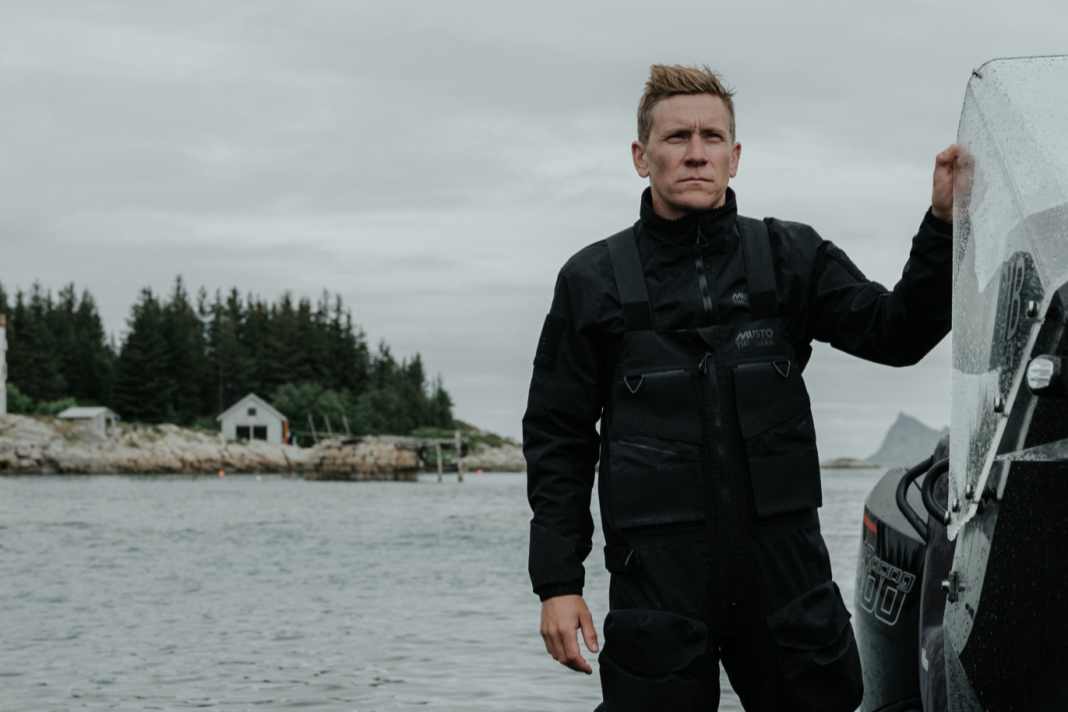 La nouvelle gamme de vêtements imperméables Nautikos est le fruit d'une collaboration entre Thrudark et Musto.