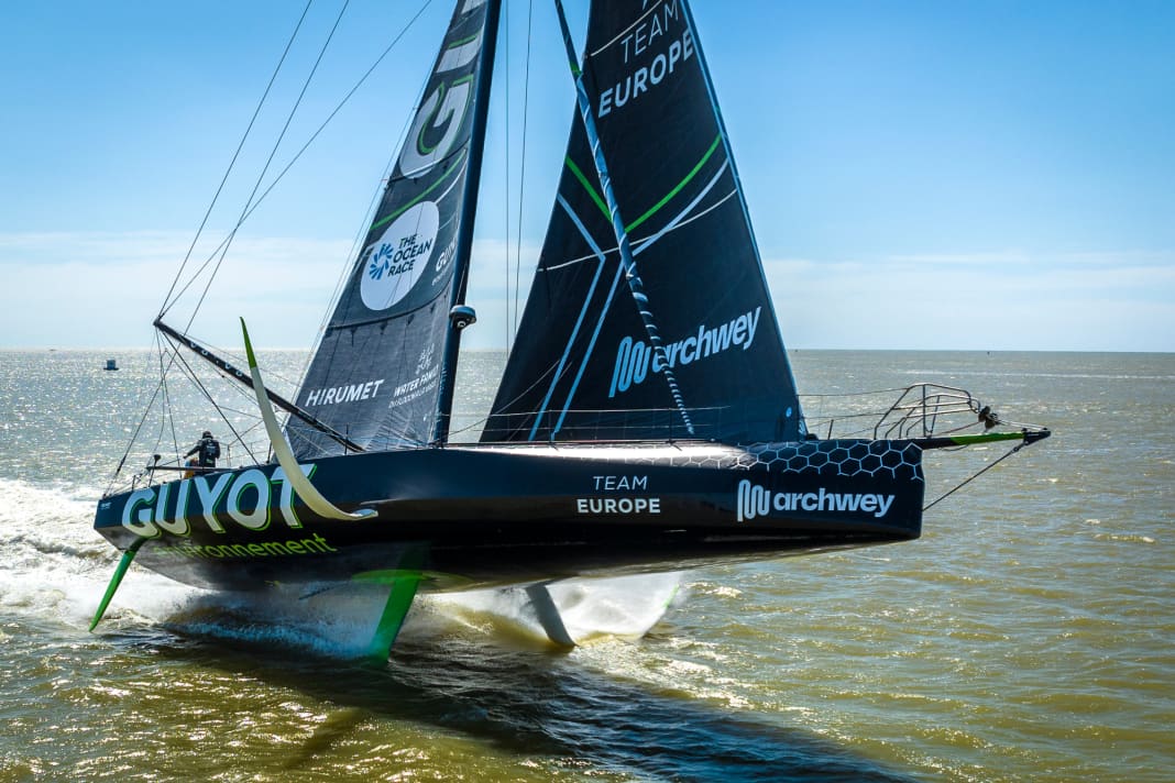 "Guyot Environnement - Team Europe" with skippers Benjamin Dutreux and Robert Stanjek set off on a high-altitude flight