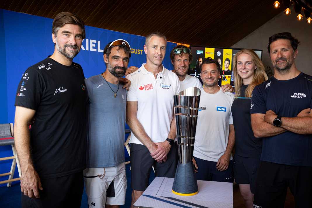 Gli "Ocean's Seven": tutti e sette gli skipper per l'Ocean Race Europe e il trofeo.