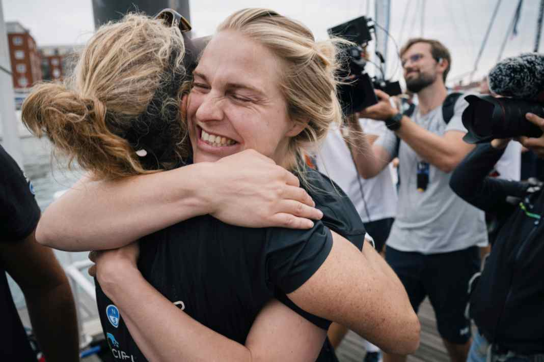 Rosalin Kuiper und Carolijn Brouwer freuen sich übers gelungene Comeback.