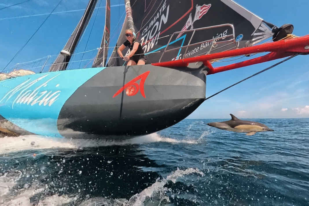 Dieses Traumfoto von zwei "fliegenden Kameraden" ist Team Malizias Anbordreporterin Flore Hartout gelungen.