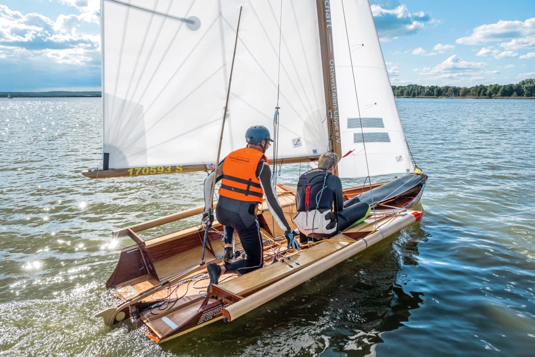 The "Owl" during a trial run on the Steinhuder Meer. Here the boat has to prove itself first