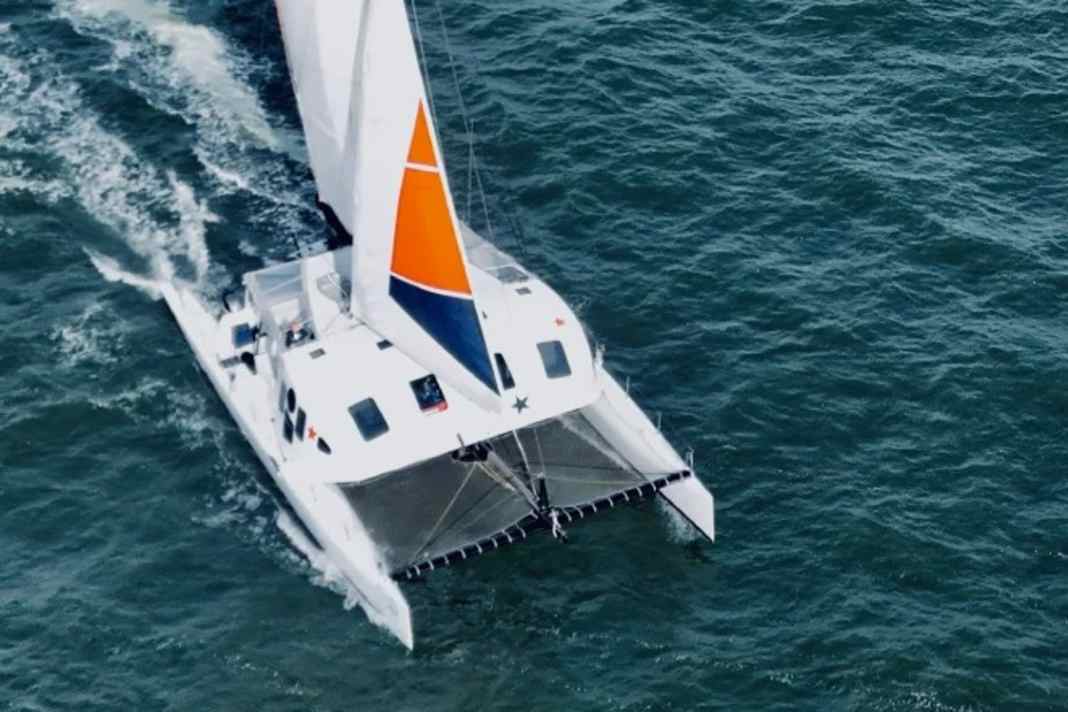 Le « Mer Agitée », avec à sa barre le skipper Michel Desjoyeuaux, effectuera en septembre une traversée pour SailLink sur la ligne Fécamp - Shoreham.