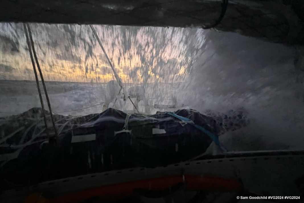 Un lavage de foule en images pour Sam Goodchild au Vendée Globe