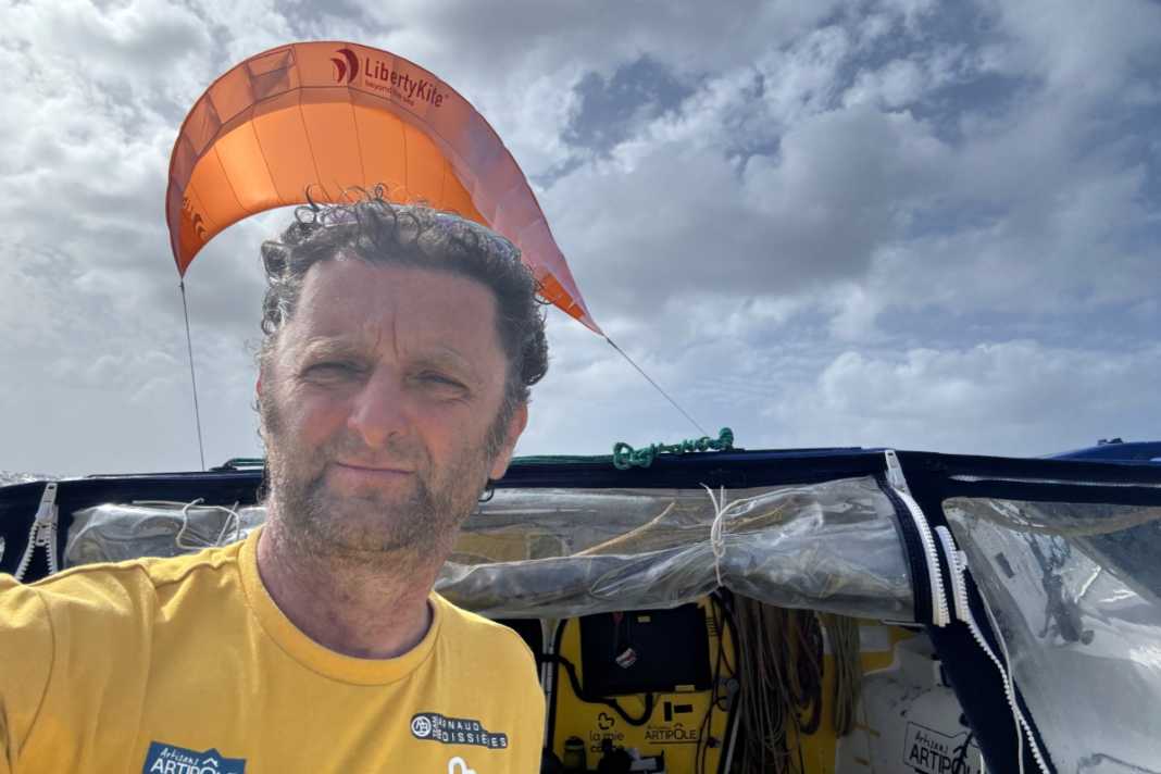 Arnaud Boissières sta facendo di nuovo progressi con Liberty Kite dopo la rottura dell'albero.