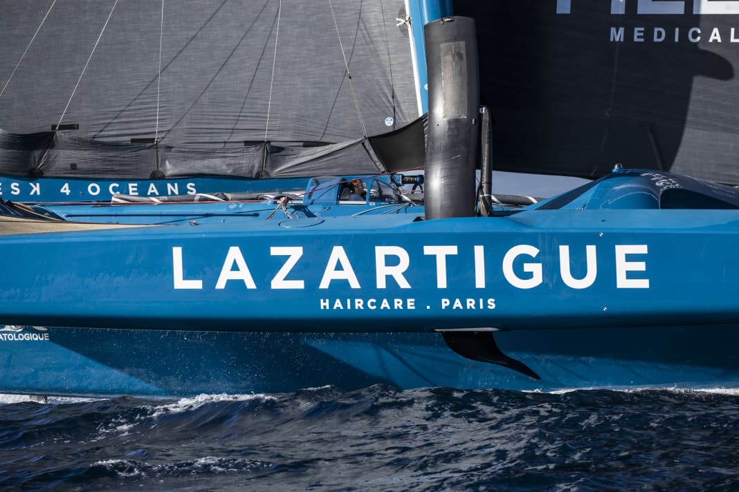 Kam gestern nachmittags ins Ziel: François Gabart mit seiner "SVR Lazartigue"