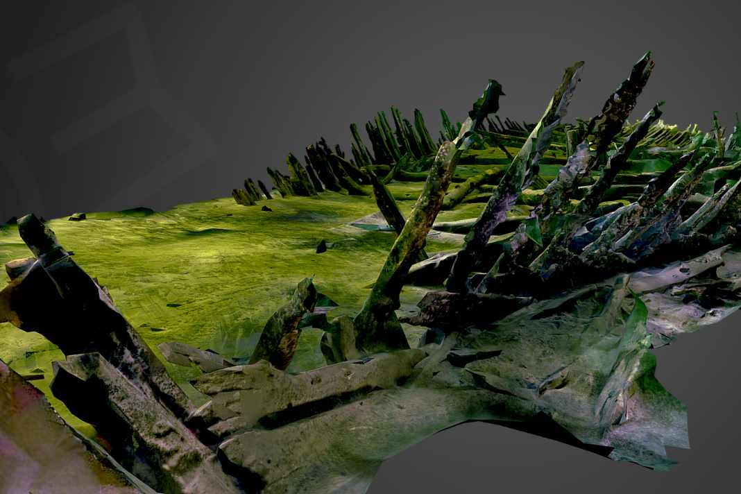 The wreck can be viewed as a 3D model.