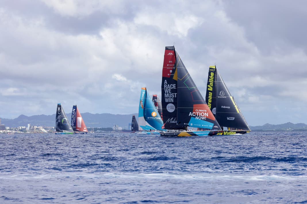Right at the front: Boris Herrmann got off to a strong start, but his "Malizia - Seaexplorer" could have a hard time in the initially weaker winds