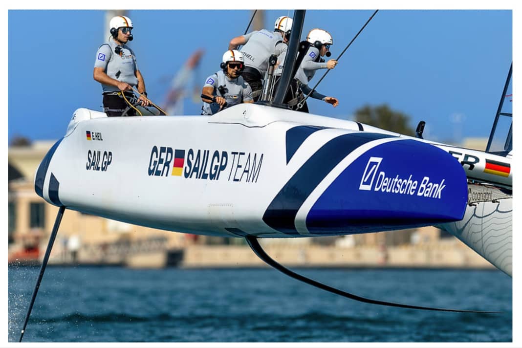Il timoniere Erik Heil e il suo Germany SailGP Team sabato ad Abu Dhabi