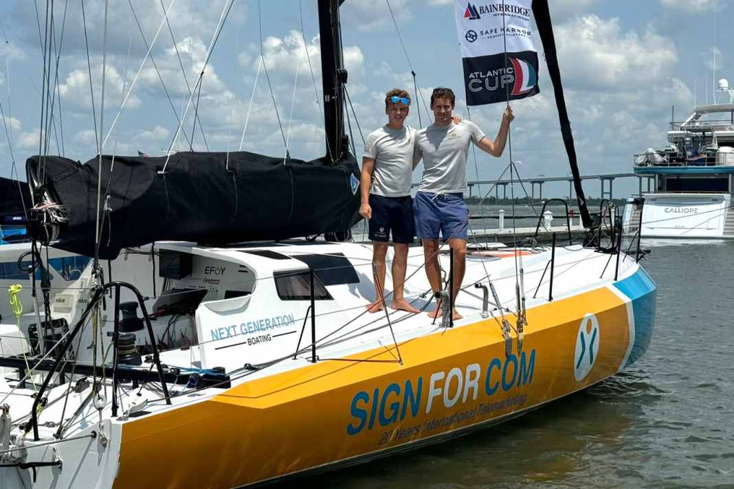 Melwin Fink und Lennart Burke auf der "Sign for Com" in Charleston