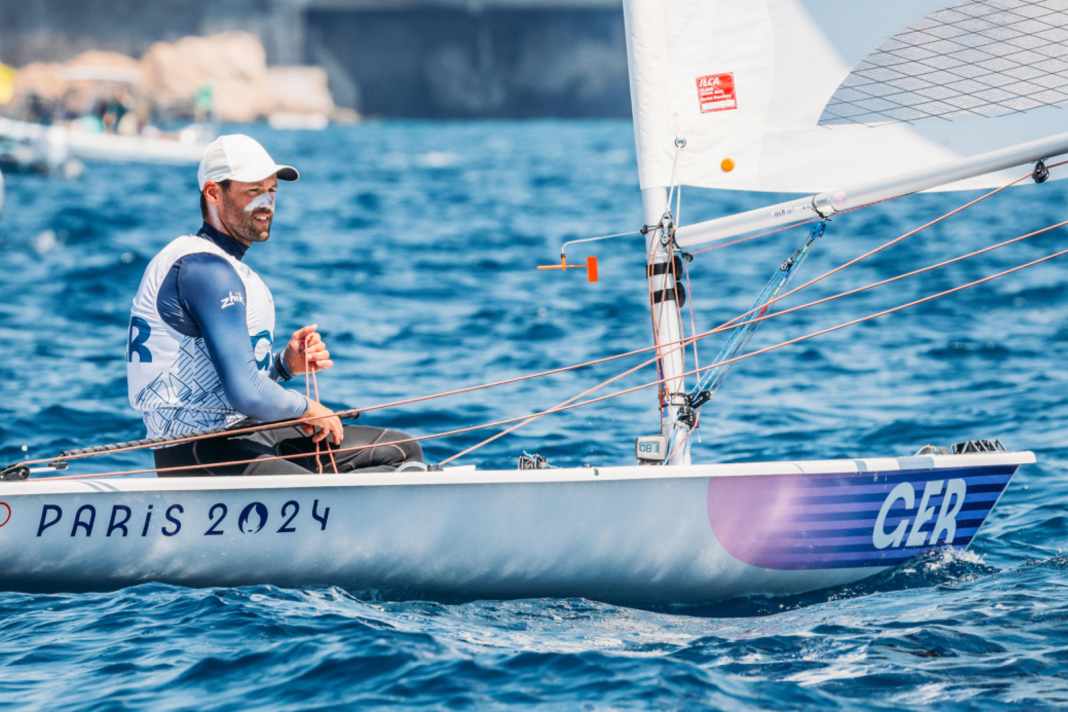Hat beim dritten Anlauf eine Medaille im Visier: Ilca-7-Segler Philipp Buhl