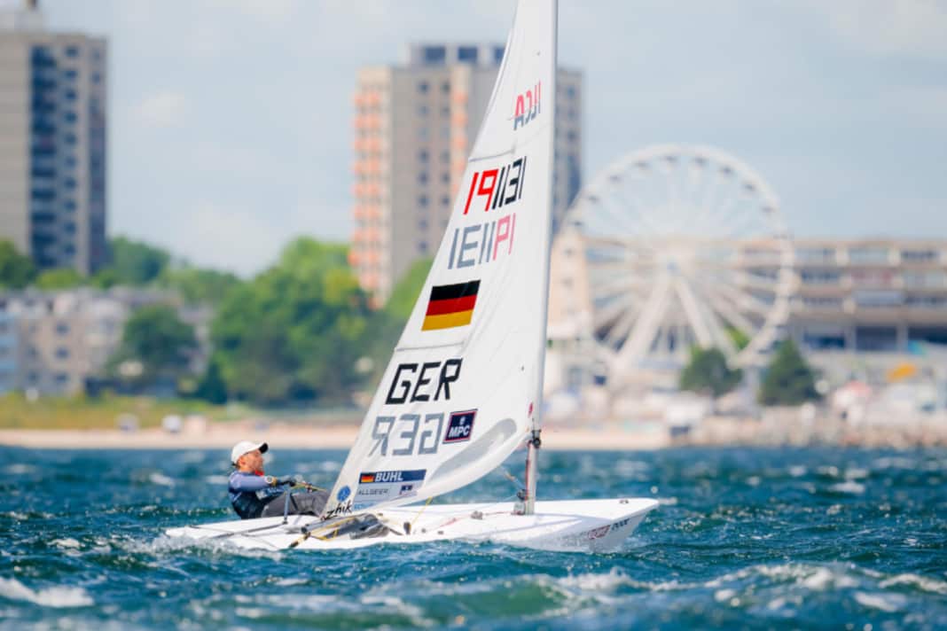 At Kieler Woche in June, Philipp Buhl sailed to fourth place straight away after a long break and without much training, narrowly missing out on the podium.