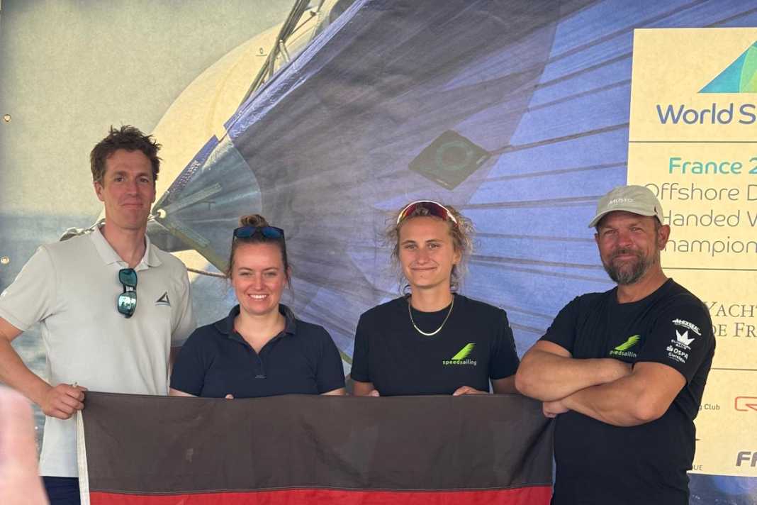 Die beiden deutschen WM-Crews (v.r.n.l.): Oliver Schmidt-Rybandt und Clara Witthinrich, Lina Rixgens und Andreas Baden.