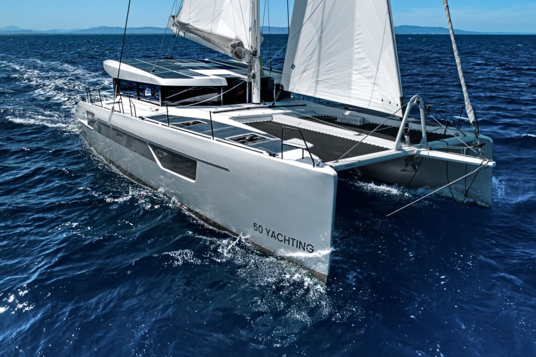 Der neue Windelo 50 unter Segeln. Der nachhaltig gebaute Kat soll ganz ohne fossile Brennstoffe auskommen
