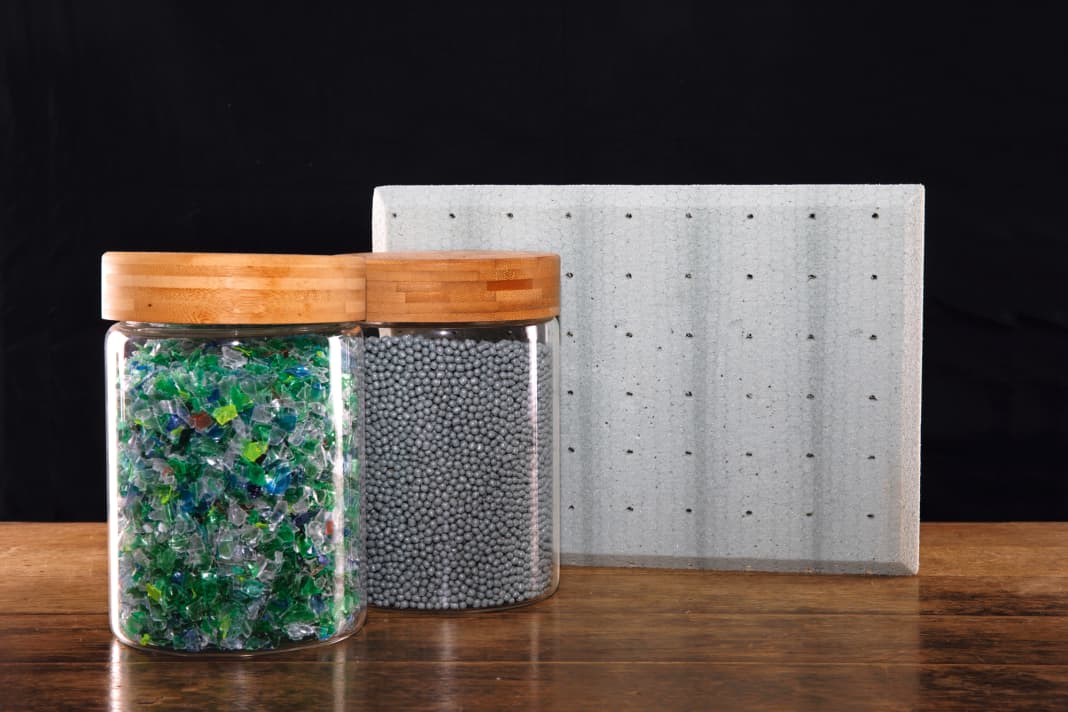 Pioneering components for yacht construction: PET foam made from plastic bottles ...