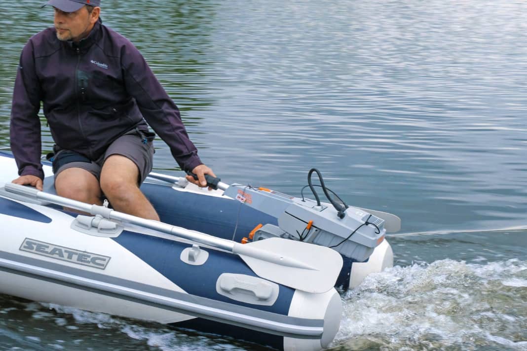 Torqeedo Travel 603: la piena potenza del potente Torqeedo è raramente necessaria, la velocità dello scafo del gommone stabilisce il limite