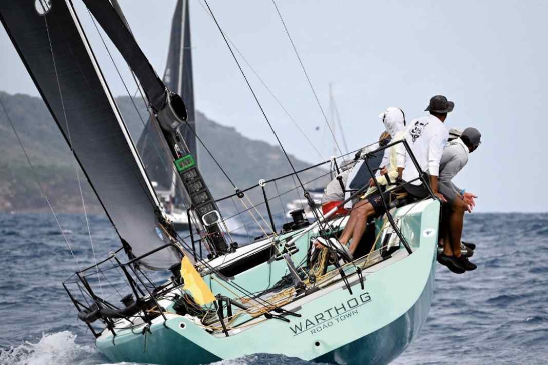 Die „Warthog“ segelt unter antiguanischer Flagge und mit größtenteils lokaler Crew. Sie belegte den zweiten Platz in ihrer Klasse.