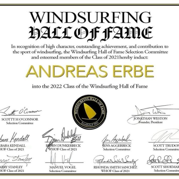 Those who are inducted into the "Hall of Fame" receive a certificate and are immortalised on the website