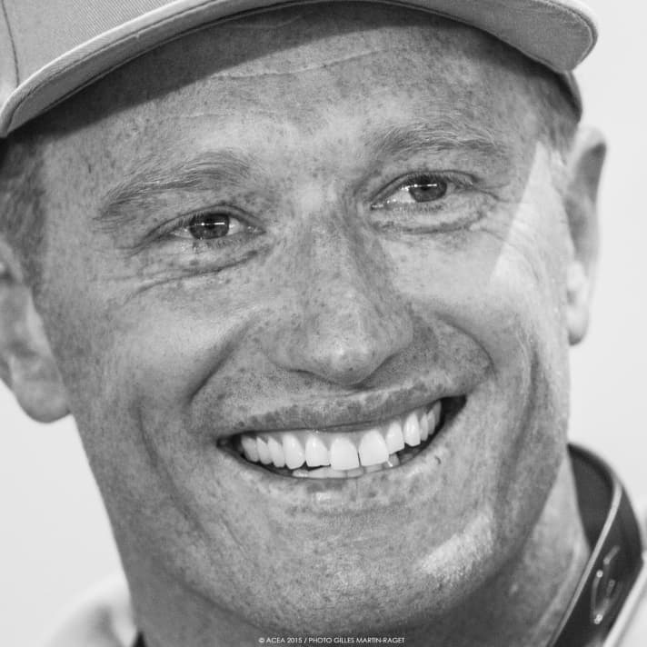   Fiducioso difensore del titolo: Jimmy Spithill (Oracle Team USA) si avvia verso la terza vittoria consecutiva in Coppa