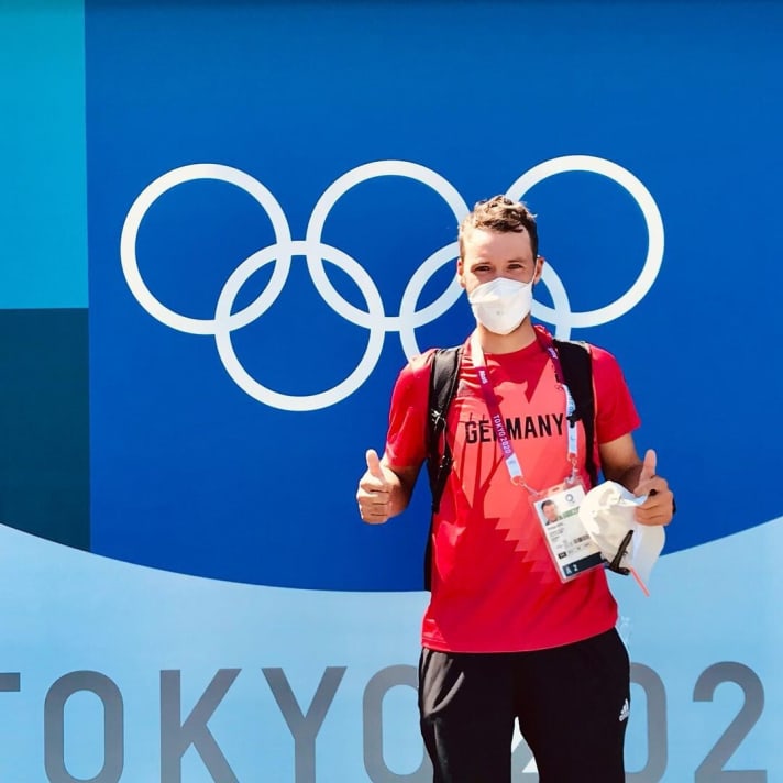   Thumbs up from Philipp Buhl. The Sonthofen native is ready for his second Olympic Games