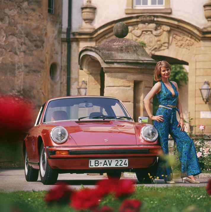 2022_09_Porsche-911-2.7