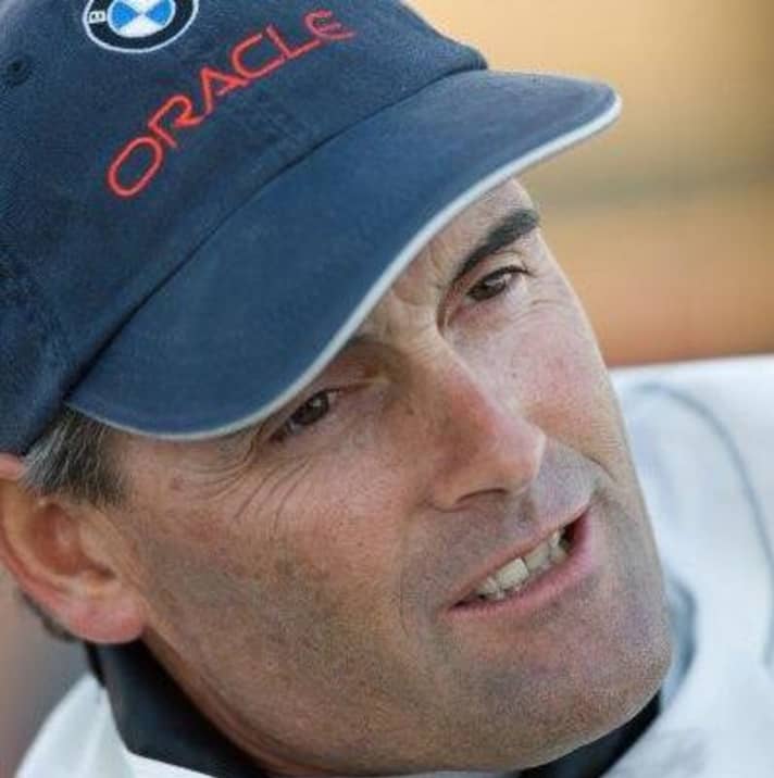   Russell Coutts alle prese con la difficile decisione della giuria