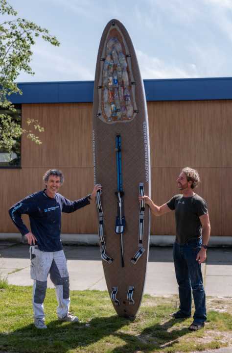 The expedition board - shaped by Ron van den Berg.