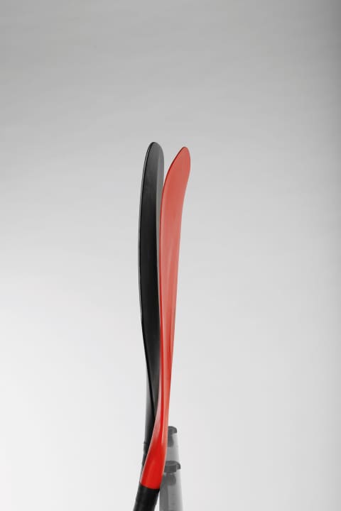 Indiana (left, black) and Mistral (right, red)