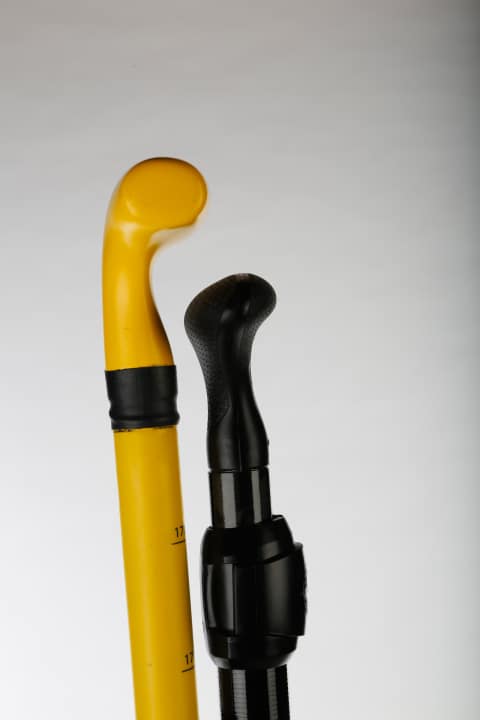 Two extremes: large and small handle