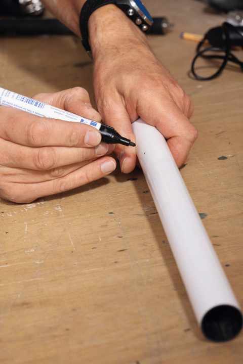 Here we shorten the SIC Maliko to test length. First mark the length with a small dot.
