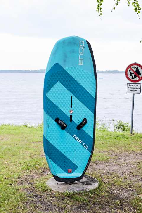 The loop plugs can also be used for wings when the foil is adjusted appropriately