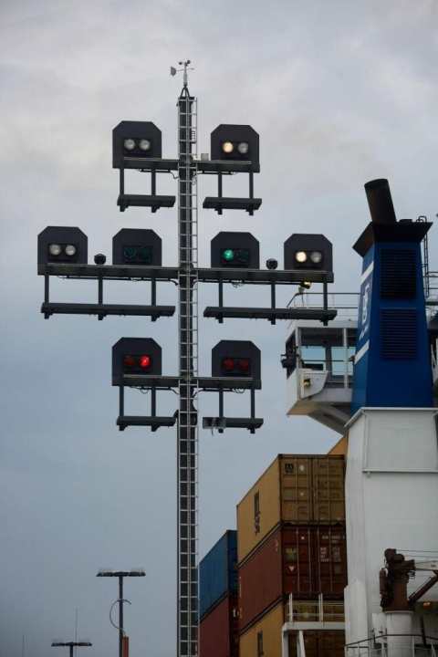 Signal mast on the Kiel Canal