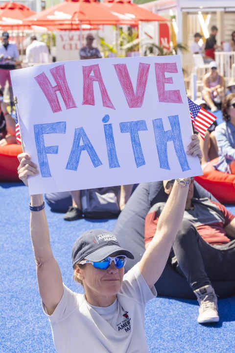   Die Aufmunterungen der amerikanischen Fans halfen nicht mehr…