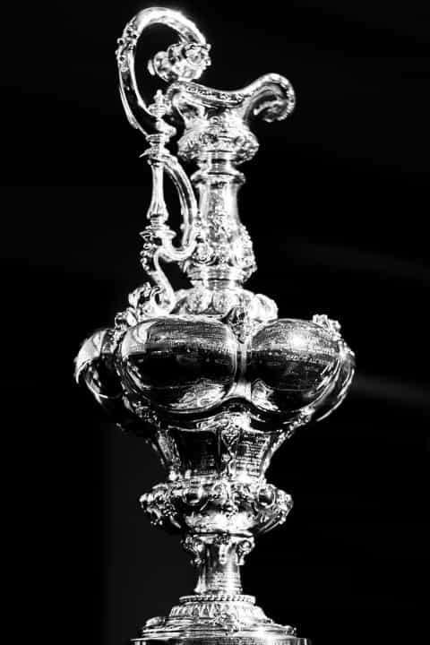   Eine Kanne, viele Träume und Millionen-Investments: der America's Cup
