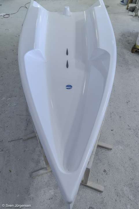   Deux positions pour l'épée enfichable