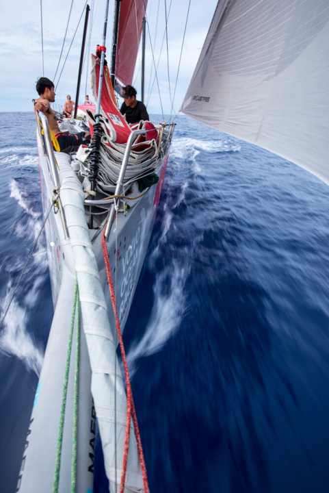   Al 16° giorno di navigazione, il Dongfeng Race Team è in testa per un soffio.