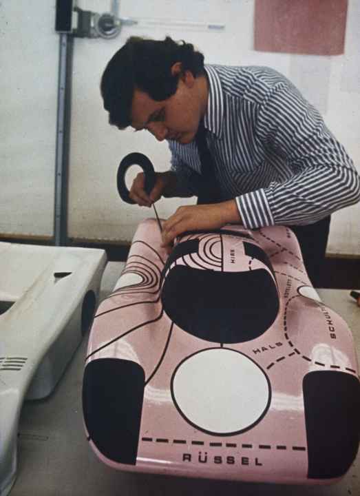 1970 entsteht ein Studiomodell im Maßstab 1:4 des Porsche Typ 917/20 Coupé "Sau".