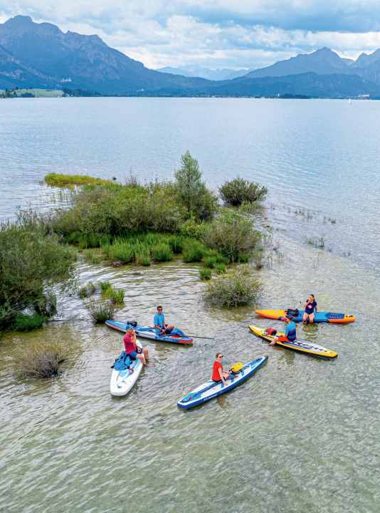 Small bays that want to be discovered - the Forggensee has surprises around every corner.