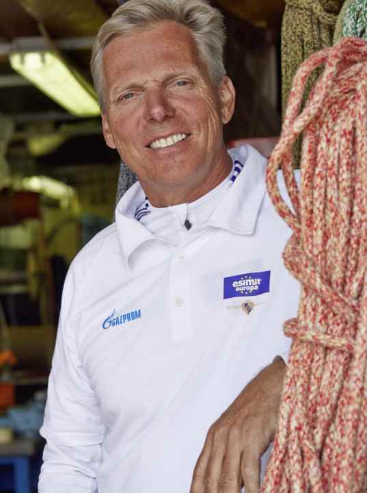   Jochen Schümann durante un servizio fotografico per YACHT con il fotoartista Nico Krauss