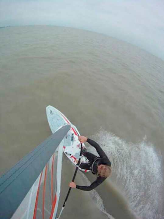 The holder fulfils its purpose perfectly.