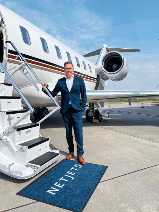 Bei der Arbeit: Carsten Michaelis, Executive Director Sales & Marketing von NetJets Europe. | e.