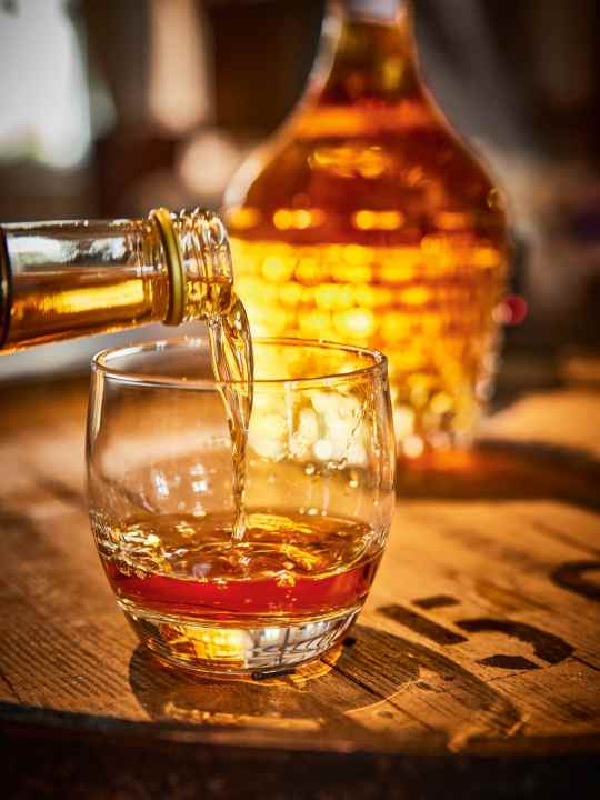 Rum ist an Bord seit Jahrhunderten unverzichtbar. Einst sollte er die Besatzungen auf langen Fahrten bei Laune halten