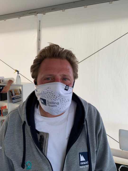   Lo skipper di "Immac Fram" Kai Mares