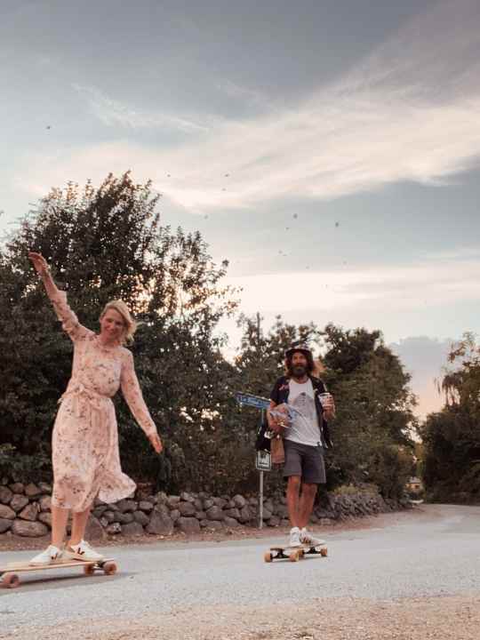   Perché non scendere a terra con lo skateboard?